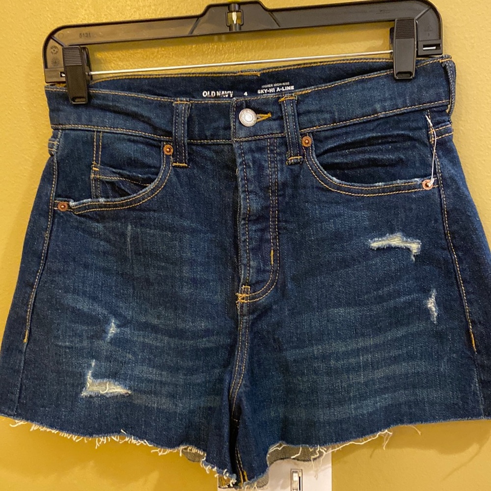 NWT OLD NAVY HIGH RISE WOMEN’S SHORTS